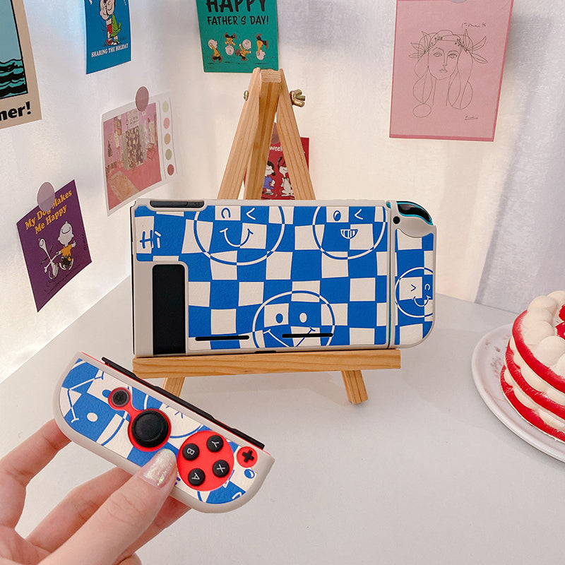 Smiley Blue 2022 Case - Switcheries